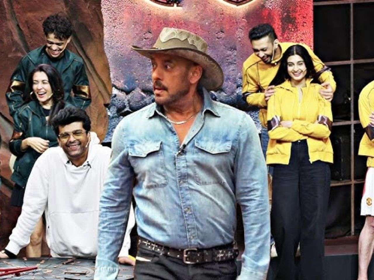 Alliance: Salman Khan makes 'swag wali entry' to support Sohail Khan, superstar asks 'stress toh nahi de rahe ho', netizens notice 'darr ka mahol'