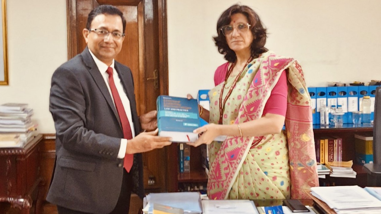 IAS दीप्ति गौर मुखर्जी का एजुकेशनल बैकग्राउंड