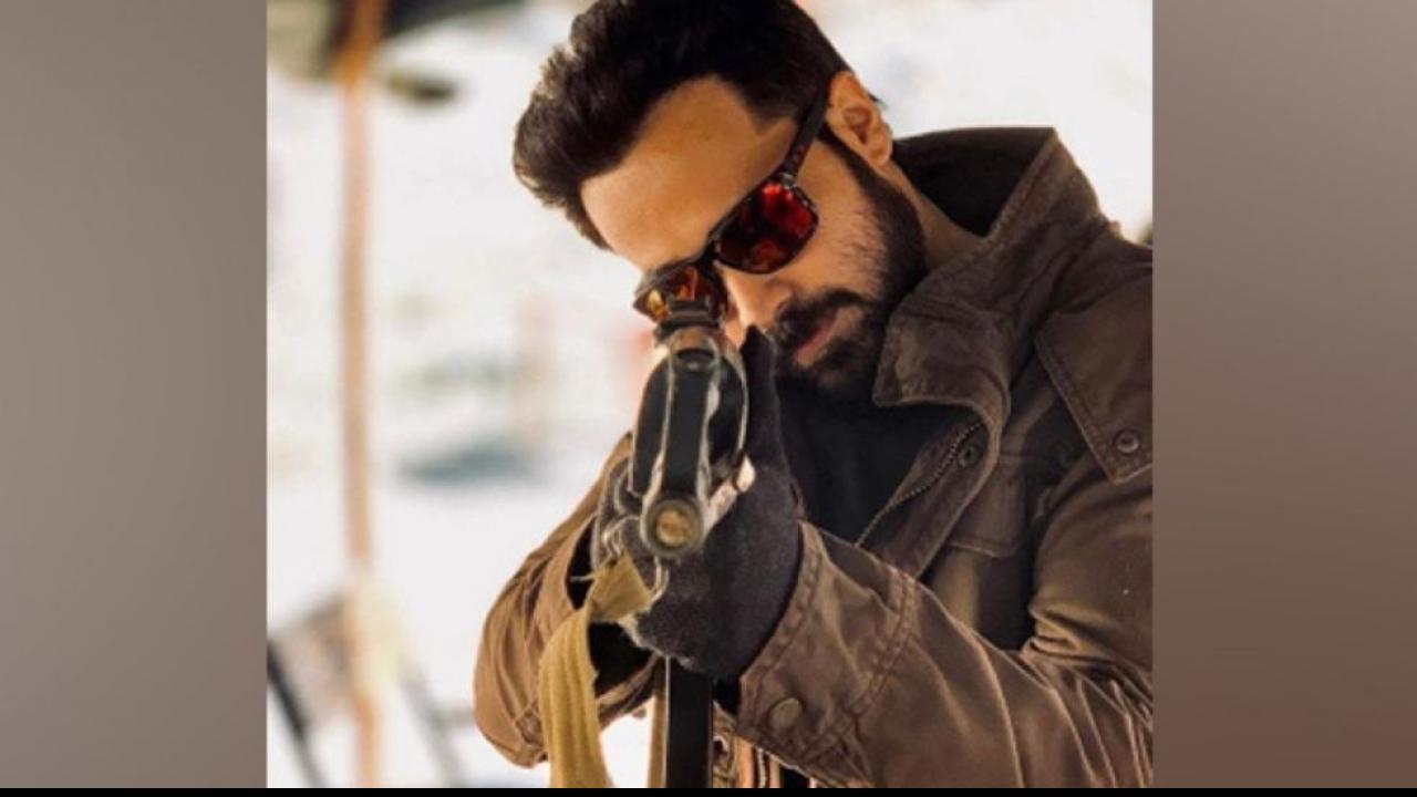 रेंज रोवर वोग और मर्सिडीज-मेबैक की कीमत