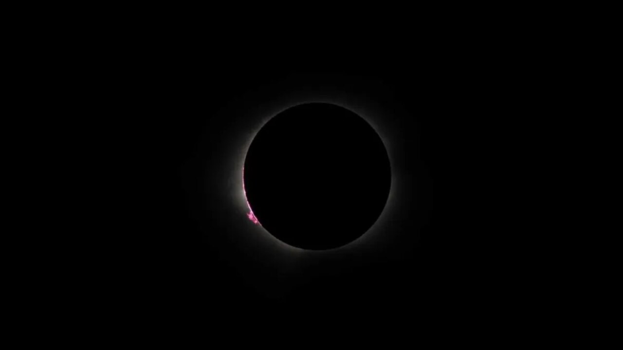 आखिर में स्पेन में दिखा Total Solar Eclipse