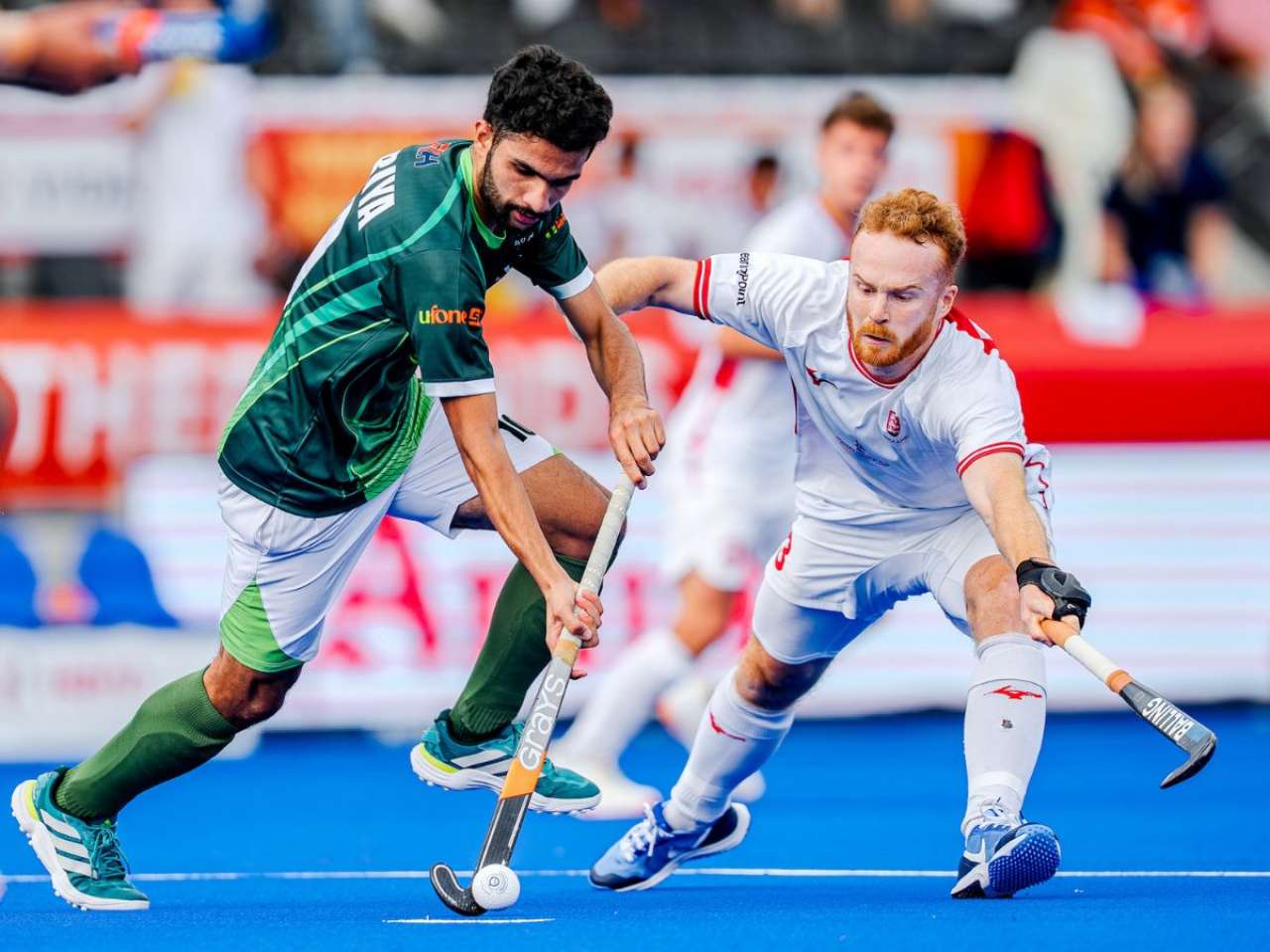 Bizarre Hockey WC blunder! Pakistan forget penalty corner kit; Abu Bakar gets green card in 4-1 England rout