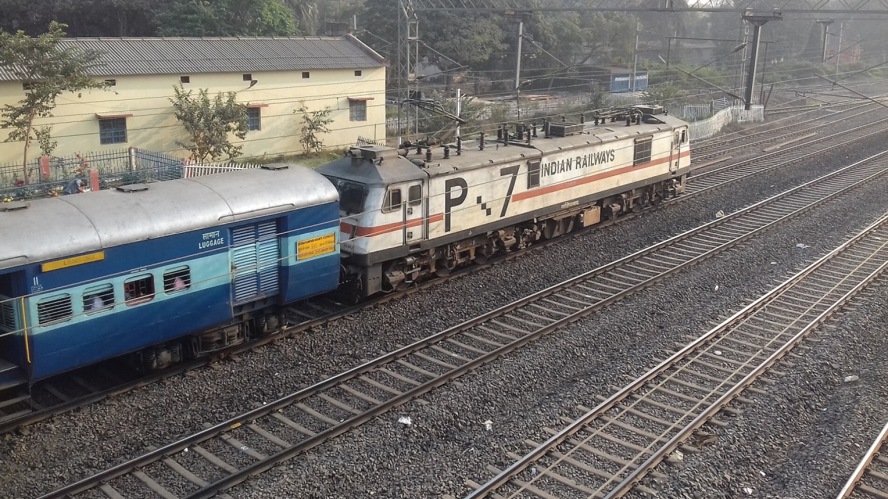 तेज कनेक्टिविटी के मकसद से रेलवे ने चलाई थीं संपर्क क्रांति ट्रेनें