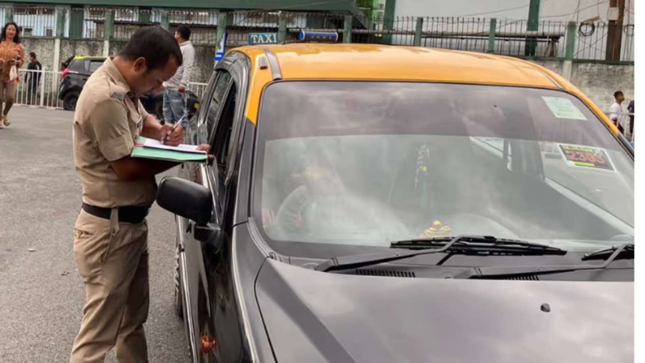 Maharashtra RTO cracks down on taxi drivers failing Marathi test, issues show-cause notice with 1-month deadline