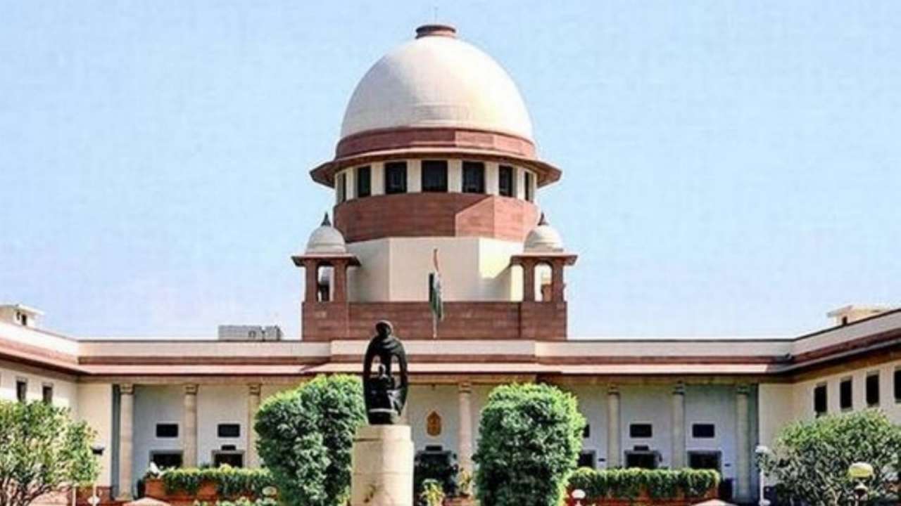 SC seeks response from 20 rebel TMC MPs on Abhishek Banerjee's plea for early disqualification decision