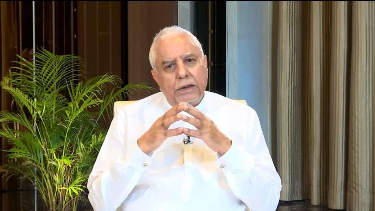 Essel Group Chairman Dr Subhash Chandra addresses Mukesh Ambani over NCLT reporting, rubbishes Rs 22,000 Crore figure