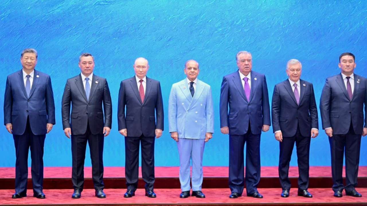 Pakistan Stoops Too Low: PMO crops PM Modi's image from SCO group photo, Shehbaz Sharif gets trolled