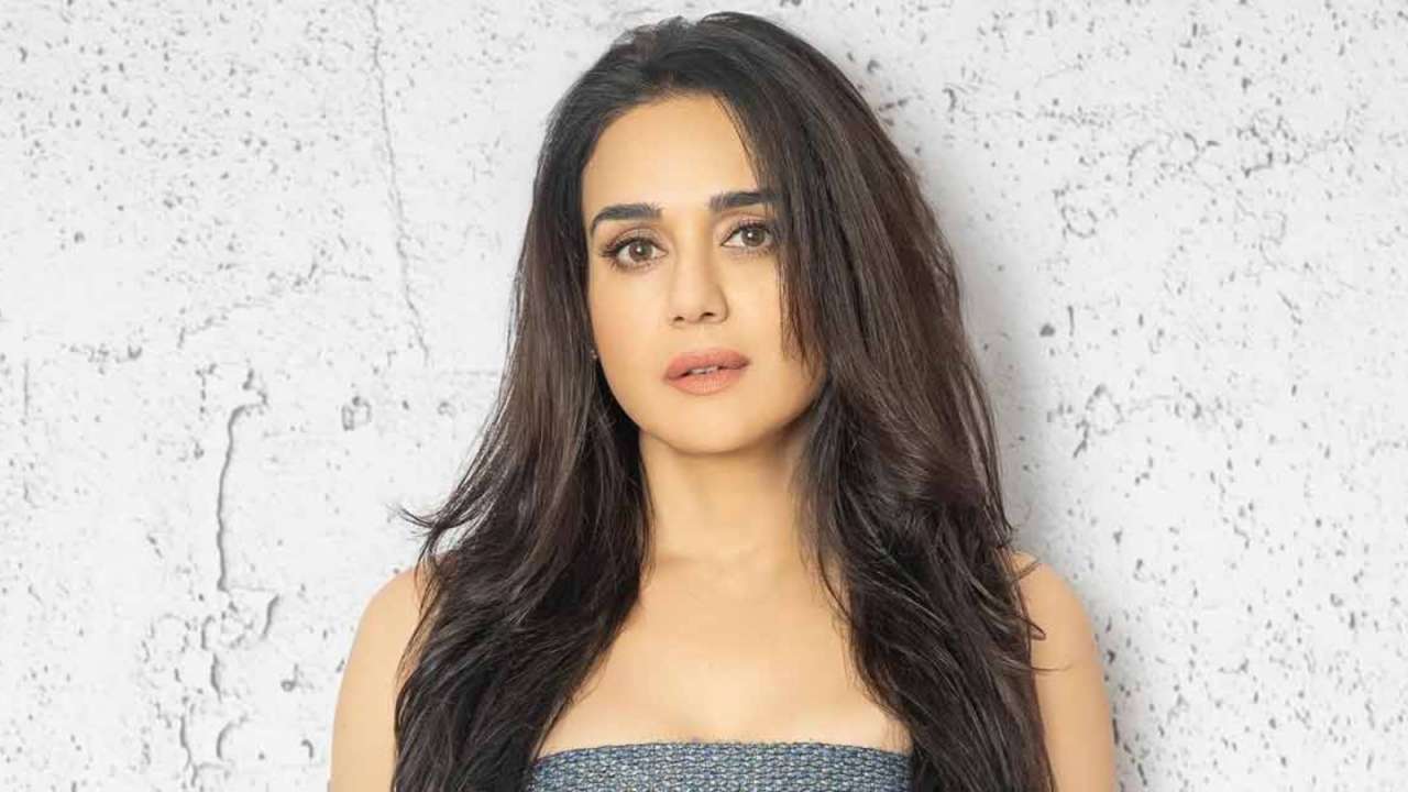 Amid Deepika Padukone's 8-hour shift demand, Preity Zinta reveals she worked 18 hours a day for Vibe: 'Each to his own'
