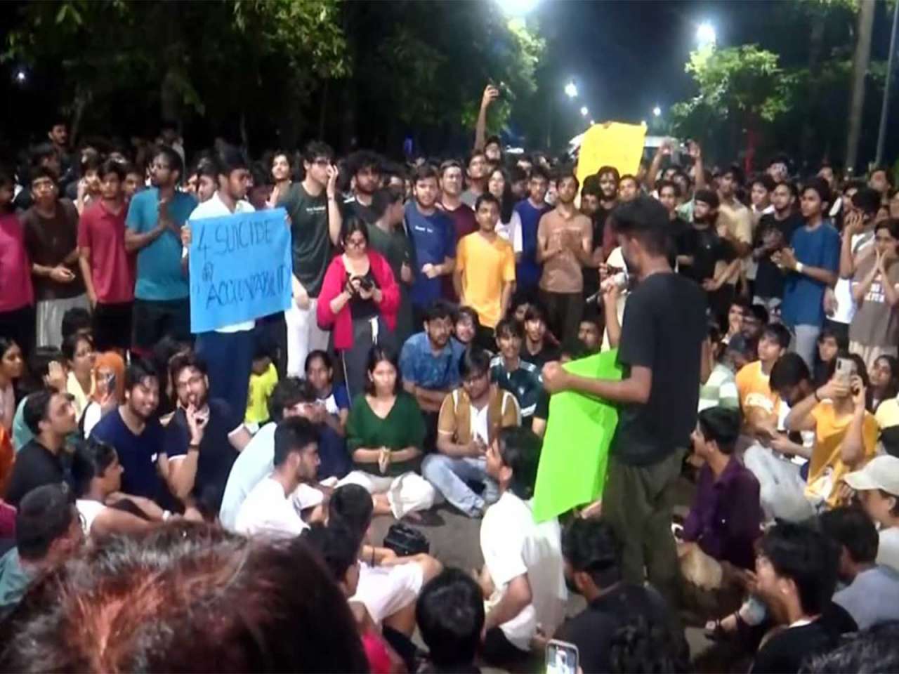 IIT Bombay student found dead in hostel: Parents blame institute, says he was tortured