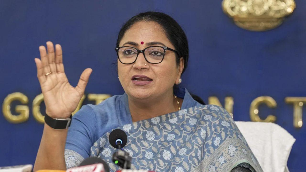 दिल्ली में आस्था और स्वच्छता का संगम, रेखा गुप्ता की सरकार ने बनाए 110 सम्मानजनक 'संग्रह केंद्र', 81 जगह होगा गणेश विसर्जन
