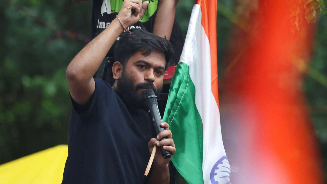 Jantar Mantar protest: Abhijeet Dipke slams Delhi Police as ‘Amit Shah’s henchmen,’ praises Mumbai cops
