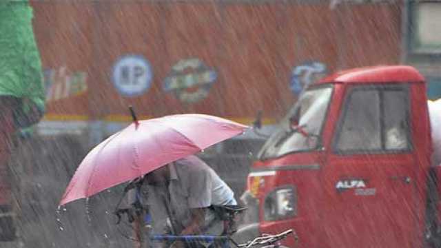 Indore: Rain brings down temperature by 30 degree C