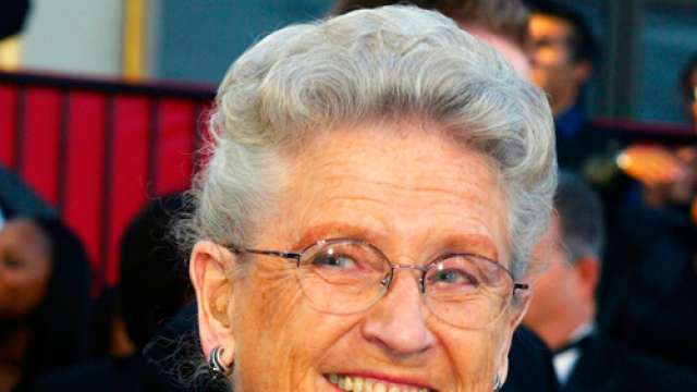 Actress Ann B Davis Devoted Brady Bunch Housekeeper Dies At 88