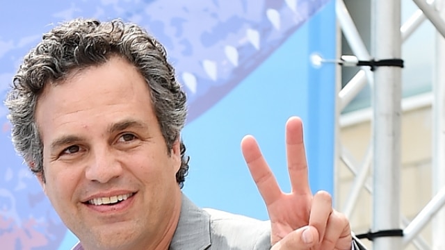 Mark Ruffalo Samuel L Jackson Go Topless To Support Breast Cancer Awareness