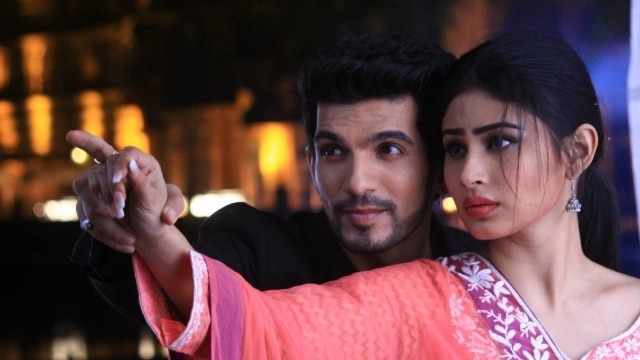 nagin serial... | Arjun bijlani, Actresses, Mouny roy