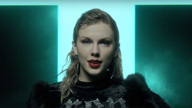 Watch Taylor Swift Finds Unique Way To Tease Brand New Song