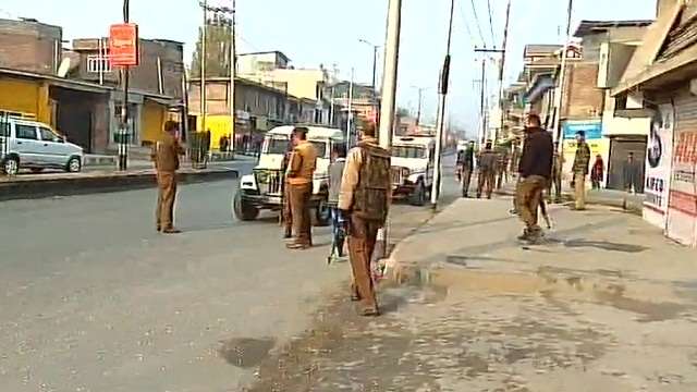 Five Jawans Injured After Militants Attack CRPF Bus In J&K's Anantnag