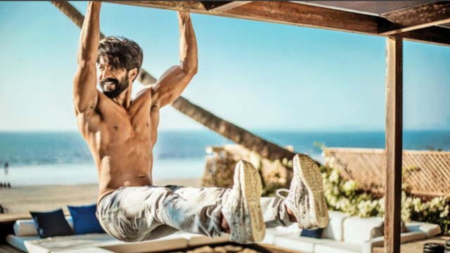 Shahid Kapoor Beats Zayn Malik And Hrithik Roshan To Become The Sexiest Asian Man 2017