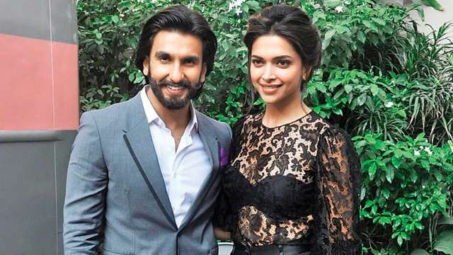 Ranveer Singh makes everyone swoon with his latest pictures, Deepika  Padukone says 'mine' in comments : Bollywood News - Bollywood Hungama