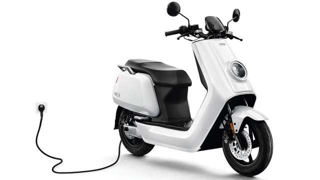 mahindra electric two wheeler price