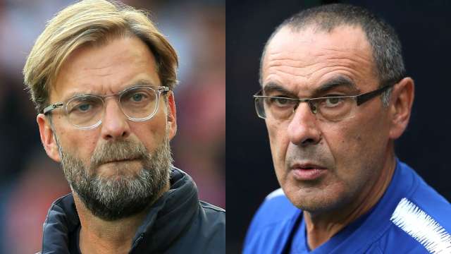 Liverpool manager Jurgen Klopp (L) and his Chelsea counterpart Maurizio Sarri