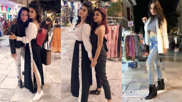 Coz, Girls gotta shop (and pose)