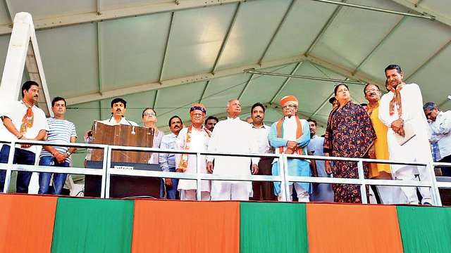 Vasundhara Raje & party leaders Vasundhara Raje & party leaders