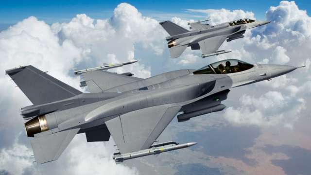 F-16 combat jets