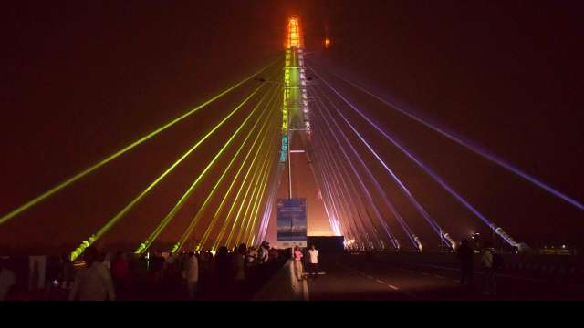 Designated selfie spots... 