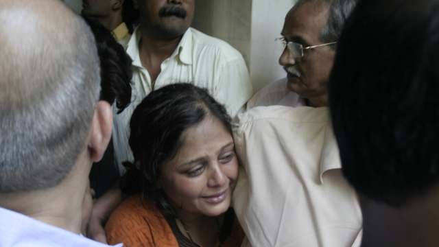 Vijay Salaskar's wife after hearing news of his death