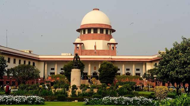 Saradha Case Sc Judge Recuses From Hearing Cbi Plea Alleging Wb