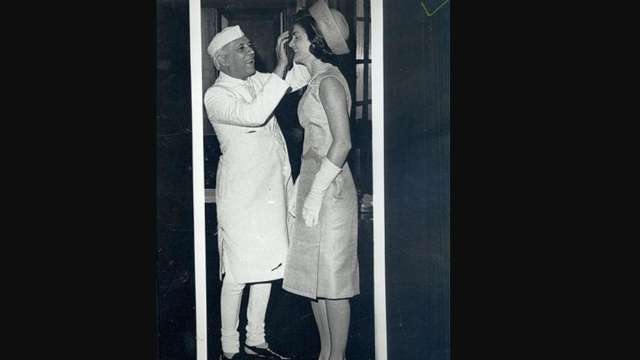 nehru kennedy holi