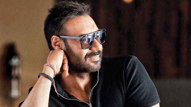 Dna Exclusive 50 Is The New 40 Ajay Devgn Film halla bol star cast (from l to r ) darshan jariwala, pankaj kapur and ajay devgn with film director rajkumar santoshi during the press conference in new delhi. ajay devgn