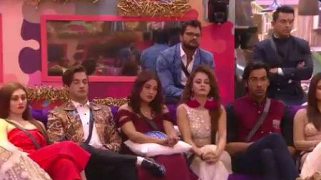 Bigg Boss 13 9 November 2019 2024 favors