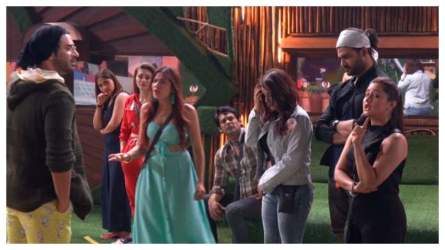 Bigg Boss 13 Episode 115 Preview Rashami Desai thinks Shehnaaz