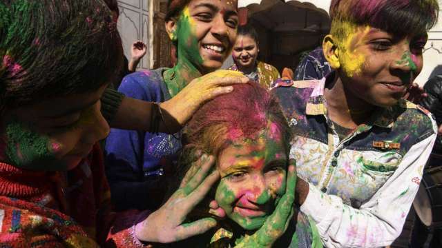 Happy Holi-Hair Days!