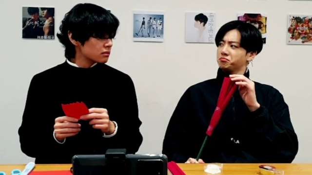 Bts Taekook Goes Live Taehyung Aka V And Jungkook Show Their