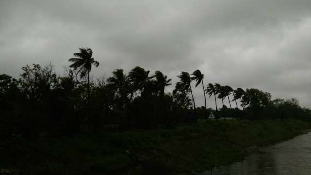 Cyclone 'Amphan' Batters West Bengal, Leaves At Least 2 Dead