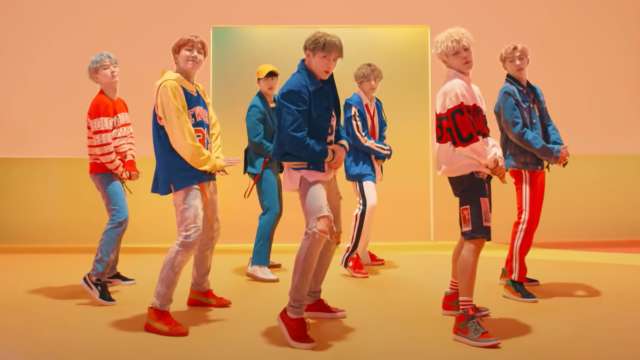 Bts Creates History As Their Dna Music Video Crosses 1 Billion Views On Youtube