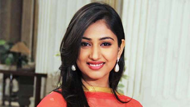 Television Actor Disha Parmar Tests Covid 19 Positive Some lesser known facts about disha parmar does disha parmar smoke? television actor disha parmar tests