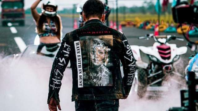 Special customised leather jacket for @beingsalmankhan #Radhe #radhe  #bollywood #salmankhan #salmanjacketslover #salmankhandesigner…