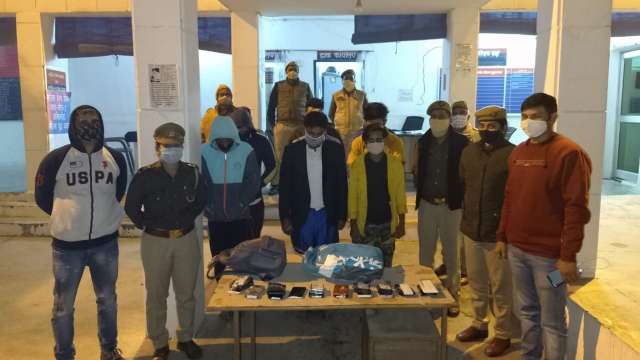 Greater Noida Police Bust Sex Racket Is Spa Centre 18 Including 7