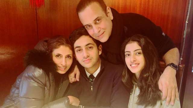 Navya Naveli Nanda Makes Her Instagram Page Public Take A Look At Few Unseen Photos Of Bachchan Family Ακολουθείτε ήδη το χρήστη nikhil_nanda; navya naveli nanda makes her instagram