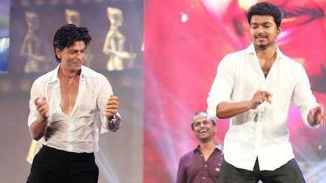 Viral video: When a sweat-drenched Shah Rukh Khan and Thalapathy Vijay broke into an impromptu jig at an event