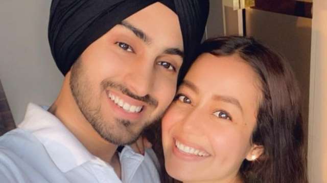 Rohanpreet Singh Pens A Romantic Note For Wife Neha Kakkar's First ...