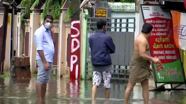 Heavy Rains Wreak Havoc In Kerala Imd Issues ‘red Alert In 3 Districts