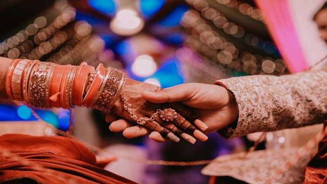 BIZARRE: Matrimonial ad seeking bride with specific bra, waist size goes viral, netizens get furious - Vimarsana News