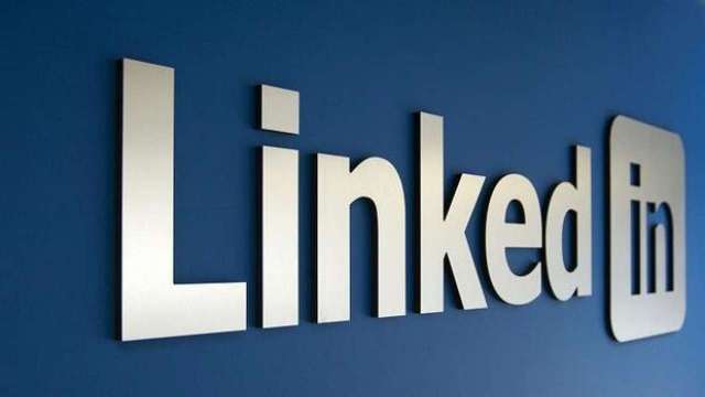 Good news! LinkedIn, professional networking platform, launched in Hindi - Vimarsana News