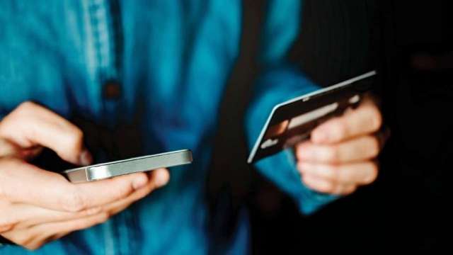 New RBI rule for online credit, debit card transactions not applicable from January 1- Know details - Vimarsana News