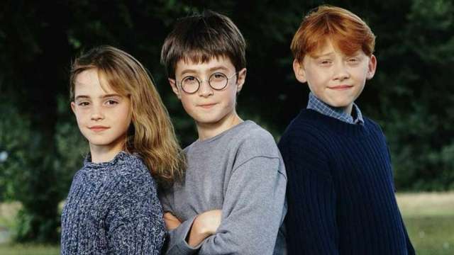 ‘Harry Potter’ cast recalls first kisses, horrible haircuts in 20th Anniversary reunion special