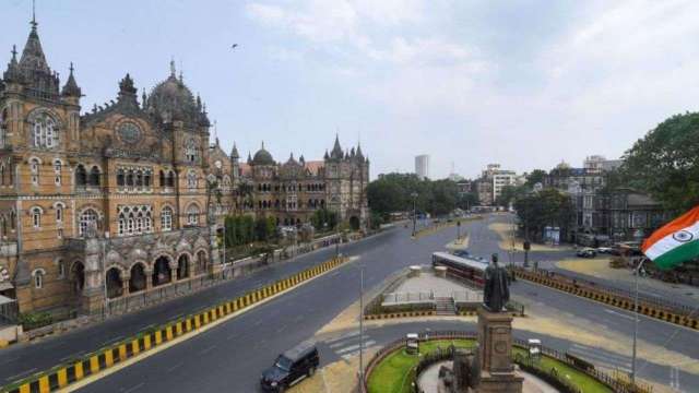 More COVID-19 curbs in Maharashtra? CM Uddhav Thackeray to meet task force amid reports of January surge - Vimarsana News